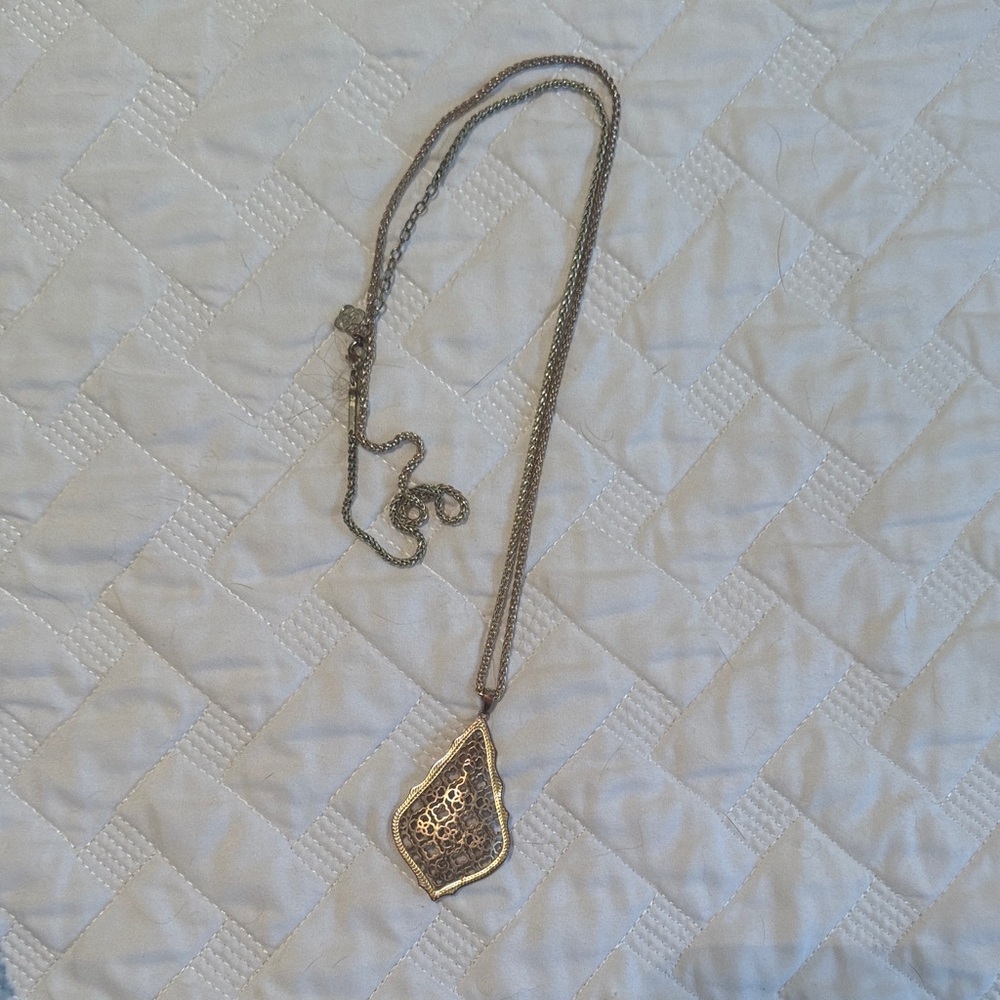 Kendra Scott Gold Pendant Necklace